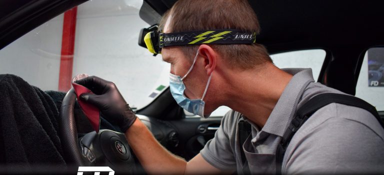 devenir rénovateur de cuir de voiture